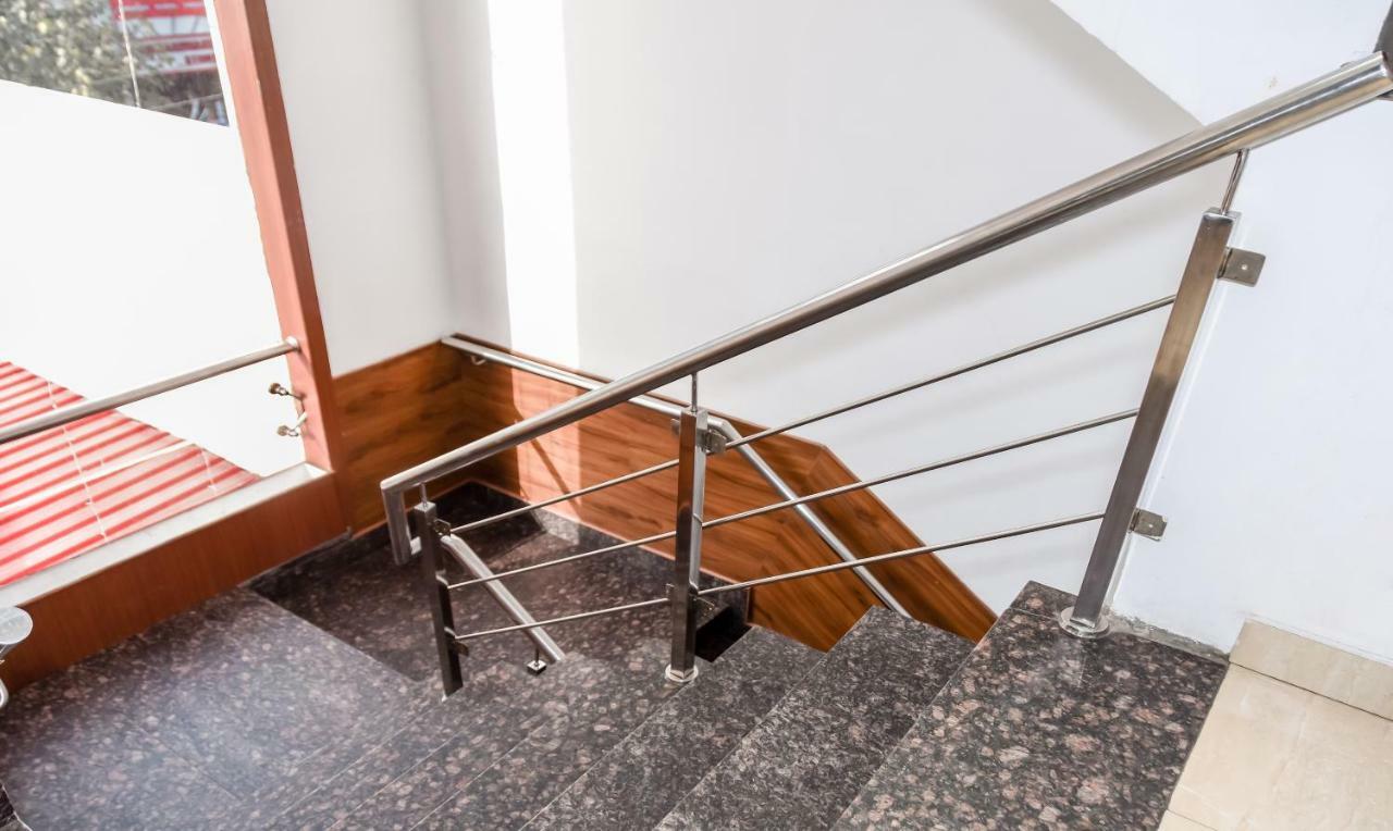 Treebo Red Petal Jalandhar Hotel Ngoại thất bức ảnh