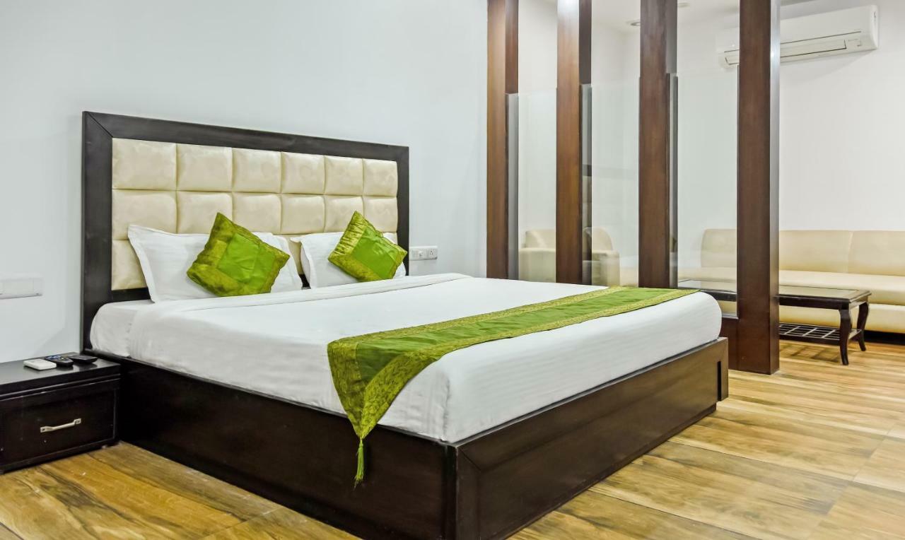 Treebo Red Petal Jalandhar Hotel Ngoại thất bức ảnh